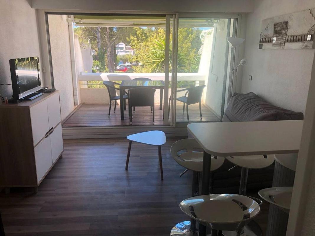 Studio Tres Beau Quartier Le Ponant Avec Piscine Residence Port Vincent Ла-Гранд-Мот Экстерьер фото